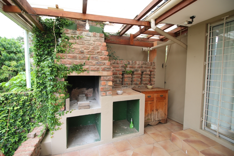 4 Bedroom Property for Sale in Beacon Bay Eastern Cape
